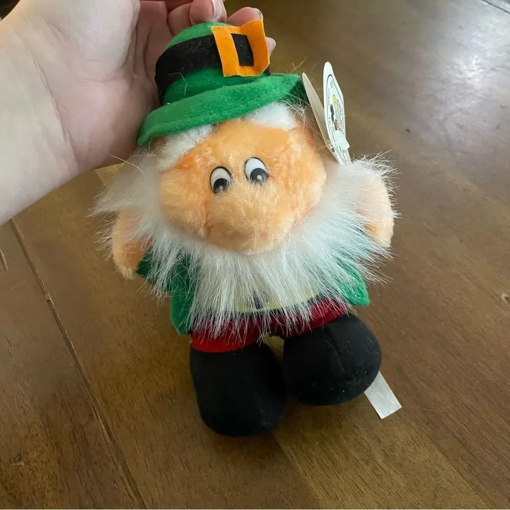 Vintage Leprechaun From Ireland Adorable Plushie - Picture 2 of 9